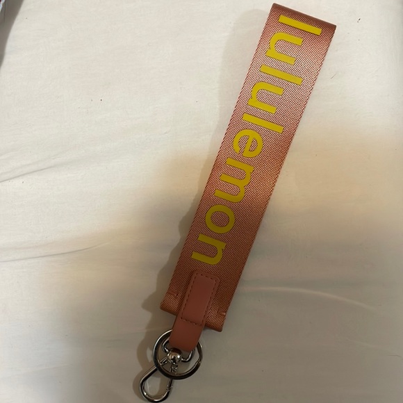 Lululemon Never lost keychain - Picture 1 of 5
